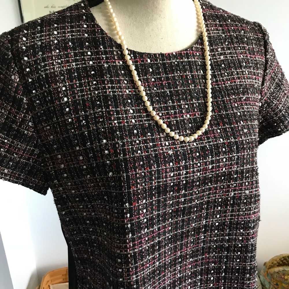 Lovely textured multi color top!’